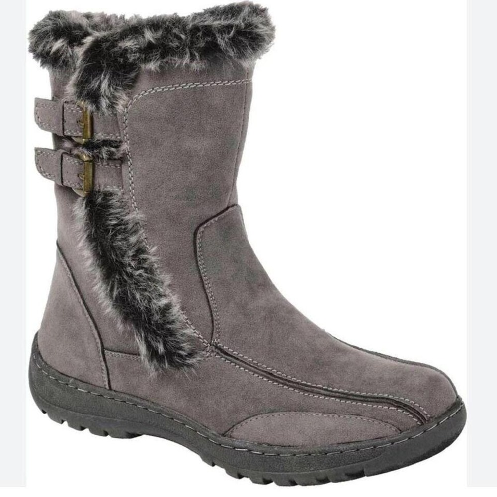 Journee collection faux leather size 10